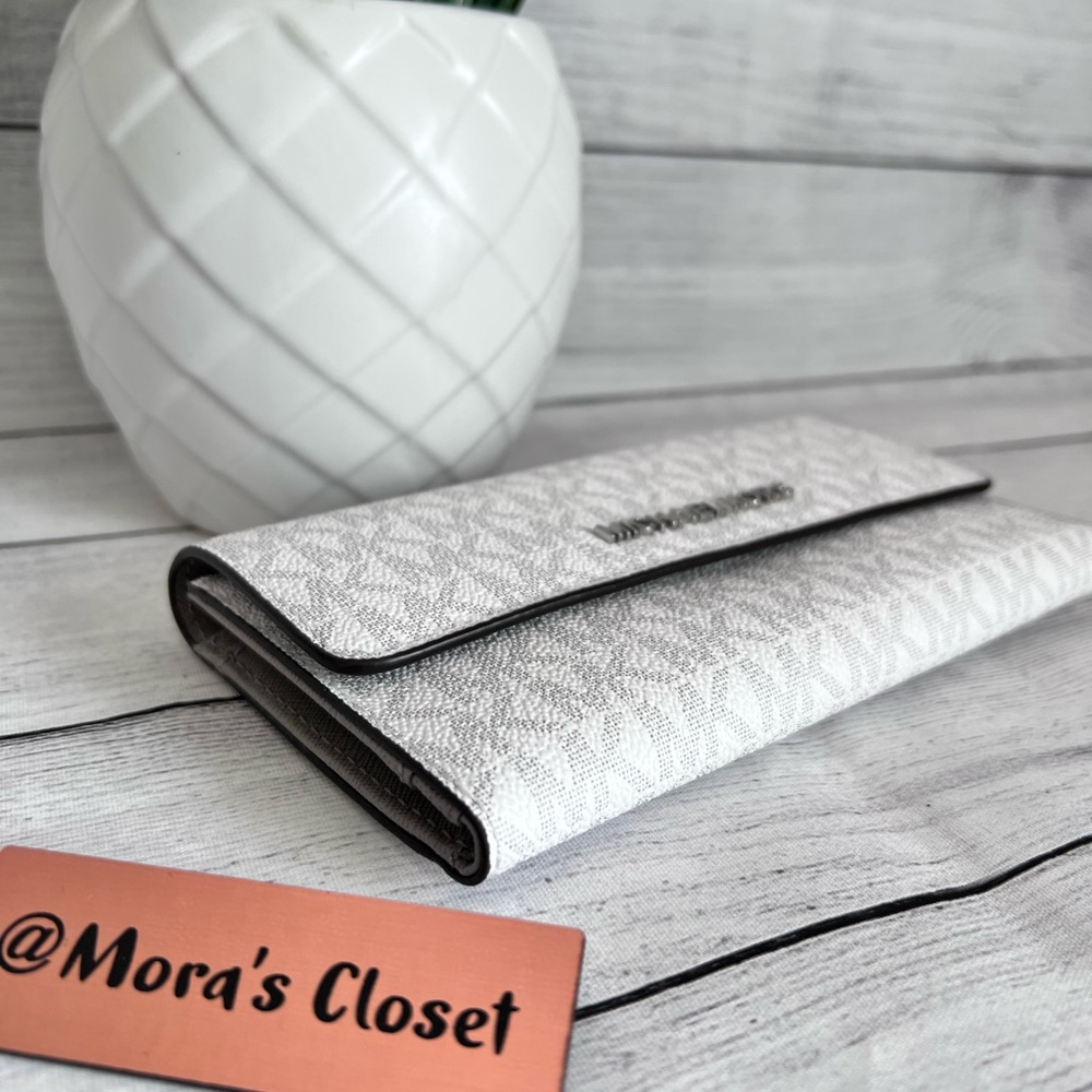 🦋Michael Kors Trifold Wallet - Picture 4 of 7